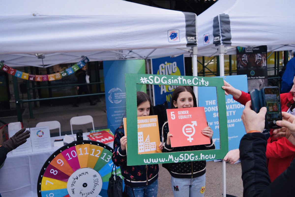We had a blast today talking with New Yorkers about the #SDGs! Thanks to all who came out to #CarFreeEarthDay and a big thanks to @NYC_DOT for the amazing event! #SDGsintheCity #CarFreeNYC