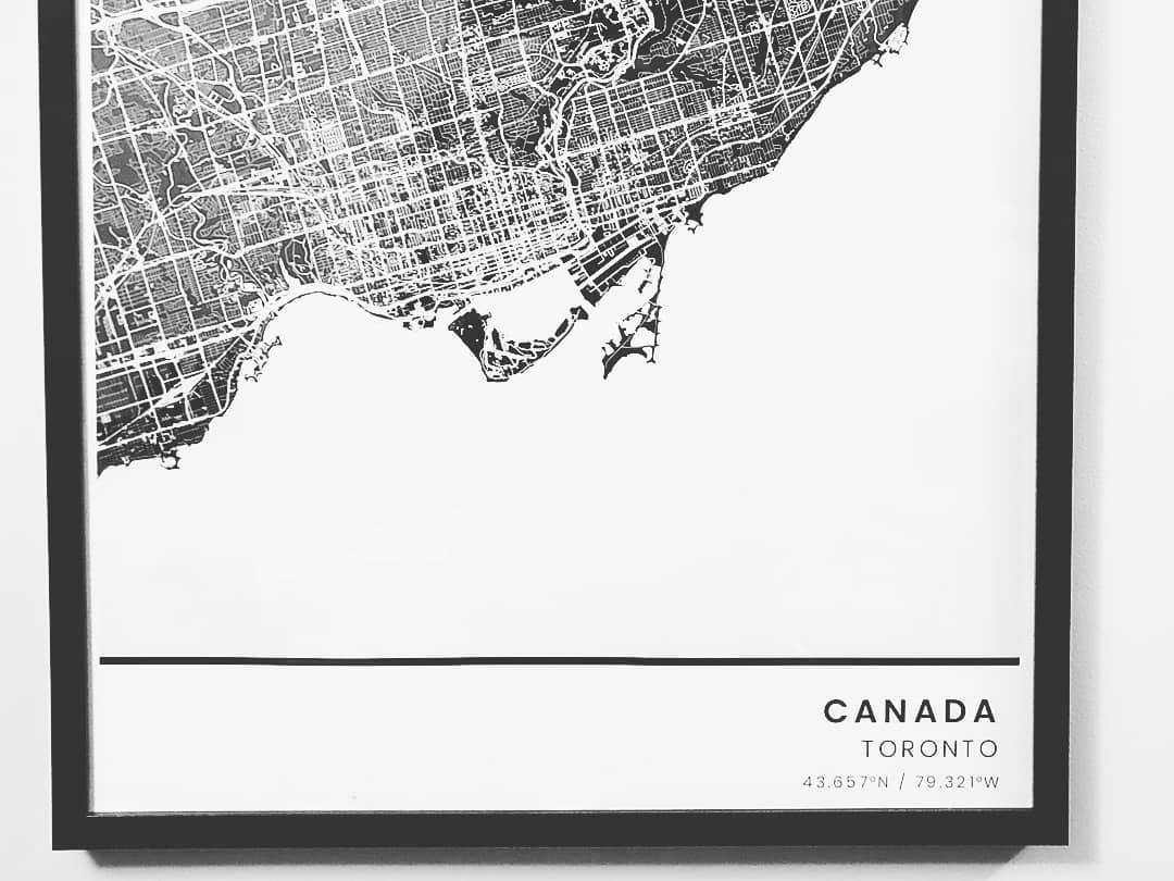 mapsery's tweet image. Two beautiful posters from @itsgreghoy hanging side-by-side.  

#mapsery #maps #mapposter #homeinterior #interiordesign #diy #instaprint #homedecor #mapart #citymap #places #instadecor #instatravel #auckland #toronto