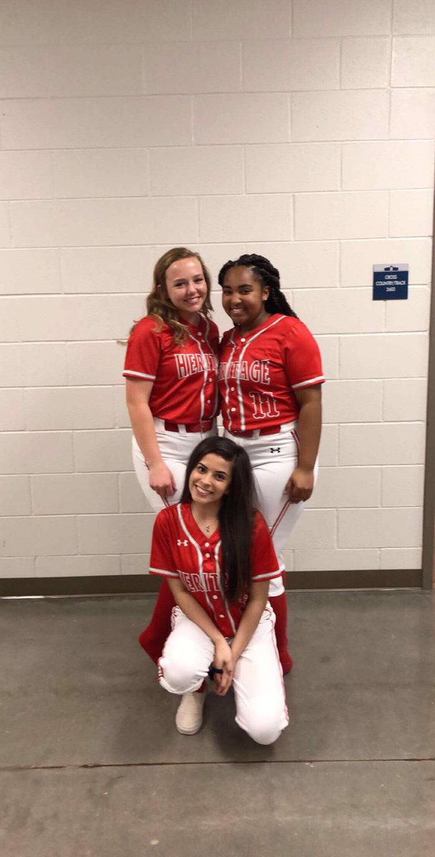 rachelldanee's tweet photo. Out of all 4 years of playing softball at Heritage this was by far the best season yet! These girls will always hold a special place in my heart. I am grateful to have been able to play with them and create memories that I will cherish forever❤️#11out https://t.co/MilgVJUqpy