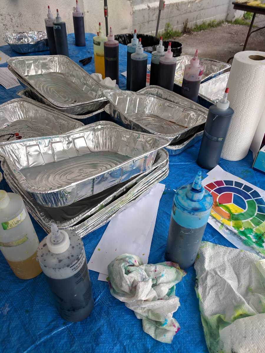fiberartsboston's tweet photo. Dyeing is chaotic fun! We're here til 4 pm despite the clouds and wind. 🌈 27 Dunstan St, W Newton @ArtWeekMA #tiedye https://t.co/IJW5VC01QO
