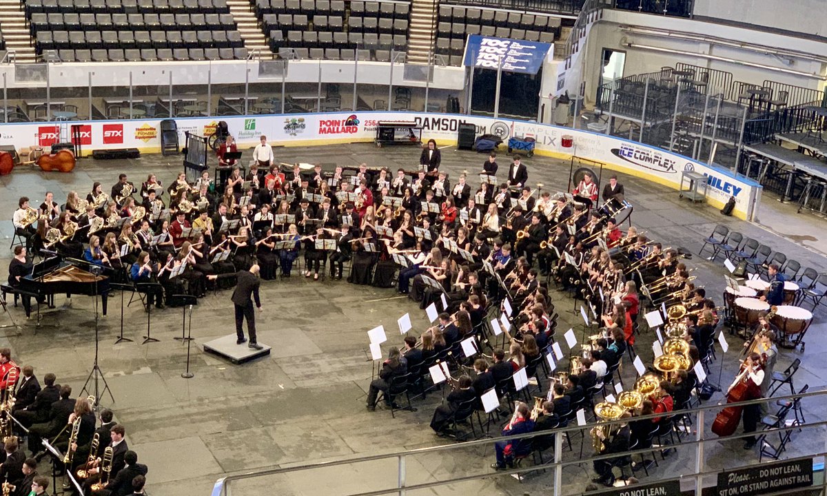 AlabamaAllState's tweet photo. Another great performance by the 2019 All-State Blue Band. https://t.co/pMS9Lz8L2M