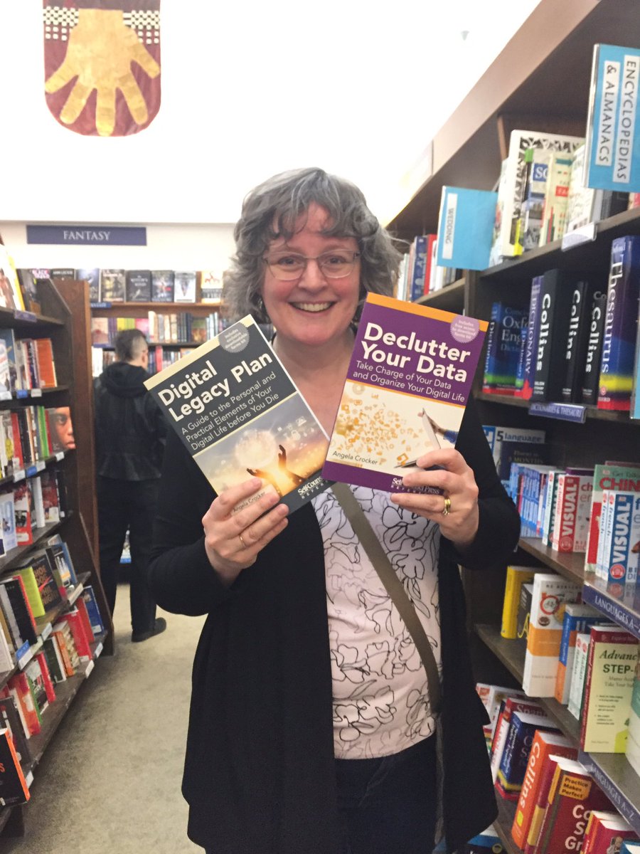 AngelaCrocker's tweet photo. If youโre in Victoria @MunrosBooks is a must SEE! And what a delight to find #DeclutterYourData and #DigitallegacyPlan (@vicki_mcleod) in stock, especially on #IndependentBookstoreDay hanging out with my pal and photographer @rebeccacoleman https://t.co/K9lTZD8yo8