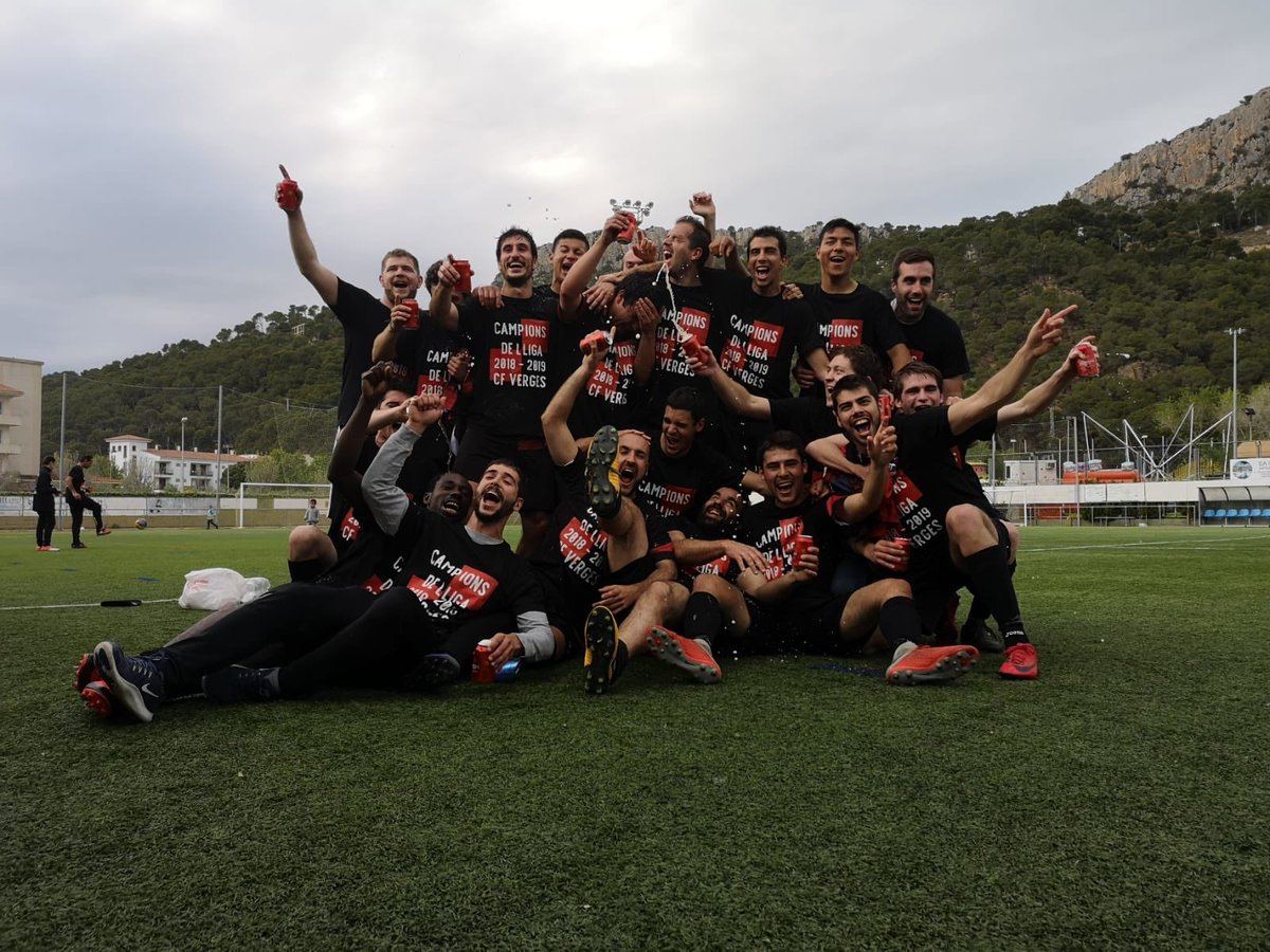 CFVerges's tweet photo. Campions CF Verges, temporada 2018-2019 https://t.co/XtROkavzk0