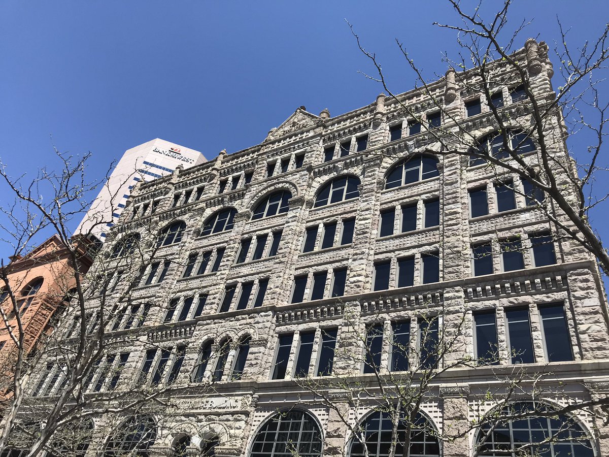imswimming3's tweet photo. Personal fitness requirement: 10k steps/d takes preplanning and lunchtime walks when you are staying at the conf hotel! Seeing the sights at lunch at #SEASpring2019 ! #Denver https://t.co/8f7rkTN1nh