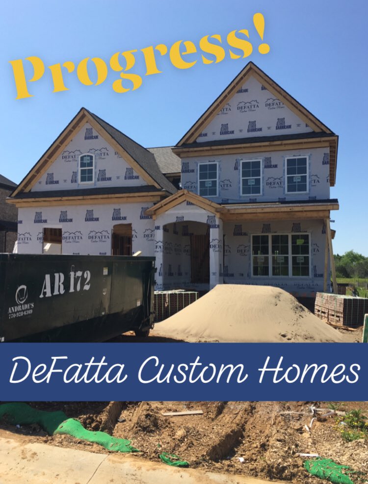 ErikaKurre's tweet photo. It is amazing to see how quickly things change. ๐ก This DeFatta Custom Homes #build will be a beauty! ๐
#MakeItYours #CustomHome #Beacon #RealEstate #REALTORS #TheGuideHome #Home #ShakeAndBake #GetErDone #GreaterNashville #WilliamsonCounty #Homes #Wood #frame #progress https://t.co/IUntT5uxWA