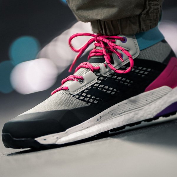 adidas terrex free hiker sesame carbon & magenta