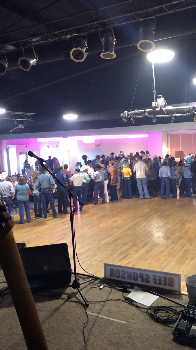 Autograph line. Jk it’s the food line