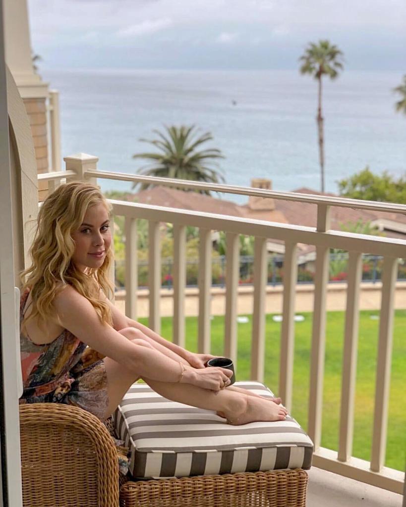 Tara Lipinski #feet #toes #footfetish.