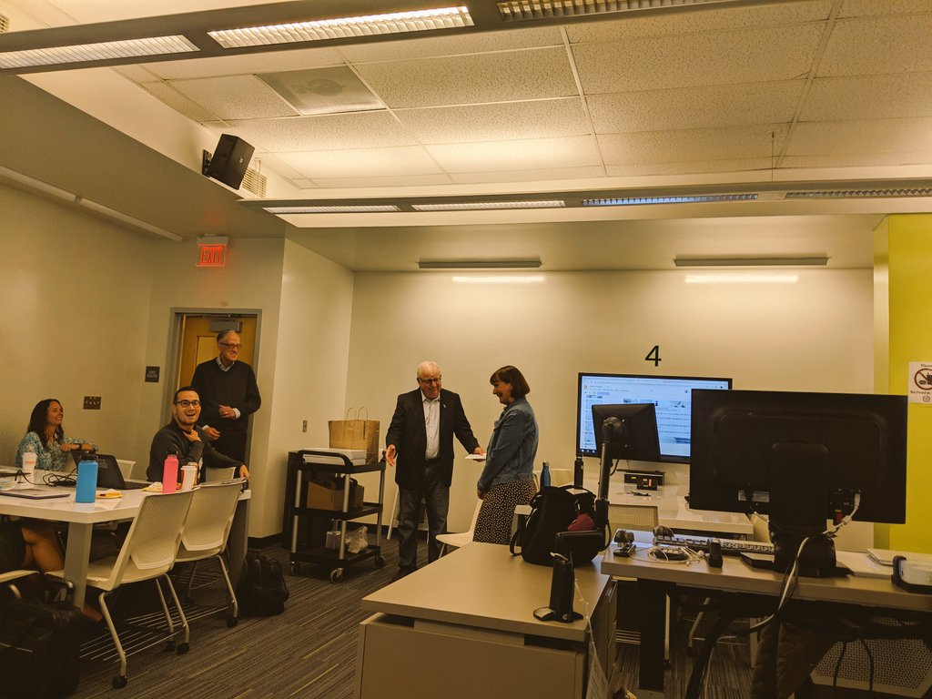 Hernandez_AM_i's tweet photo. There are moments you are proud to witness. This was one of them. Thank you, Dr. Symcox, for the inspirational impact you have made on education.@CSULB_EDD  #cohortxi https://t.co/8ooXTV4DIm
