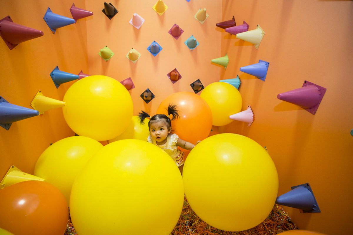 VisitSugarLand's tweet photo. There's only 2 weeks left! Drop by and snap your insta-worthy photos @thewhimsyworld in #SLTXStudio @SLTownSquare . Don't miss out on this sweet experience!

#visitsugarlandtx #sweeterinsl https://t.co/eyYHnlknhm