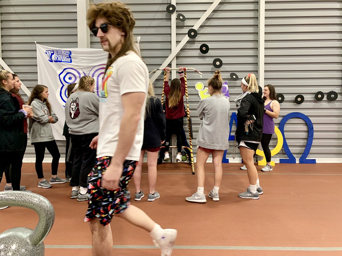 BUSFClub's tweet image. BUSF Club supporting Relay 4 Life this year with a push-up and pull-up challenge 💪🏼 #flexoncancer