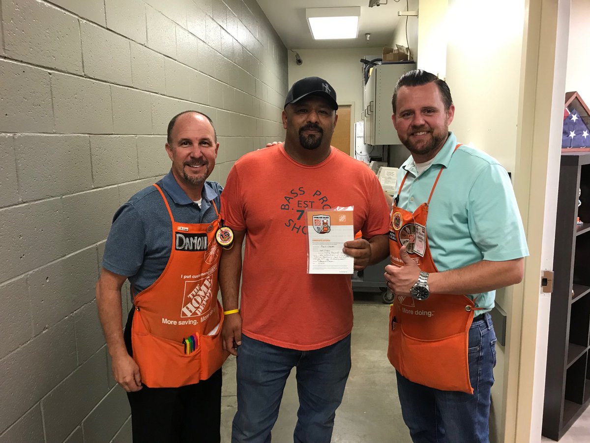 Recognizing Frank for an exceptional week with 7 Cases closed!  Breaking records!  Nice work Frank.