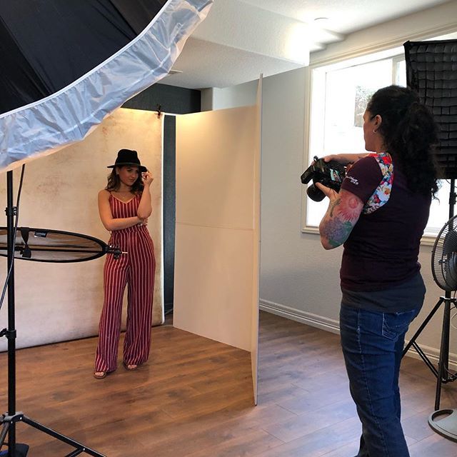 nataliecanon's tweet image. Today I attended a class that @eldeenannettephotography hosted and learned tons! Sometimes you just need to see things differently or relearn to be energized! #photolearning #photoclass #icouldgobacktoschoolrightnow #alwaysgrowing bit.ly/2GCAeNI