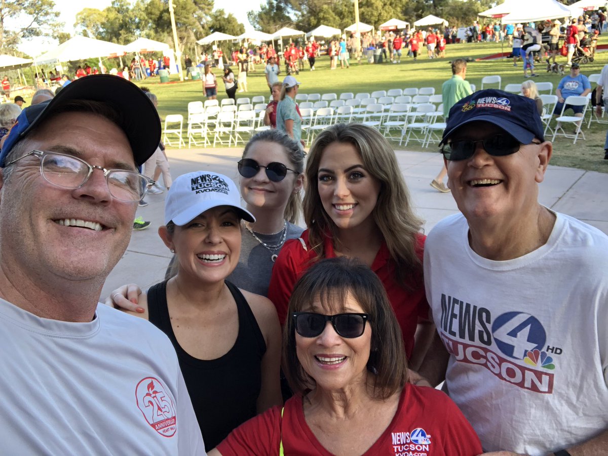 SeanMooneyNews's tweet photo. At the @TucsonAHA #HeartWalk with the @KVOA team. Get #HeartWalking #TUCHeartWalk #AZcHLifeIsWhy https://t.co/AYoolmTdZs
