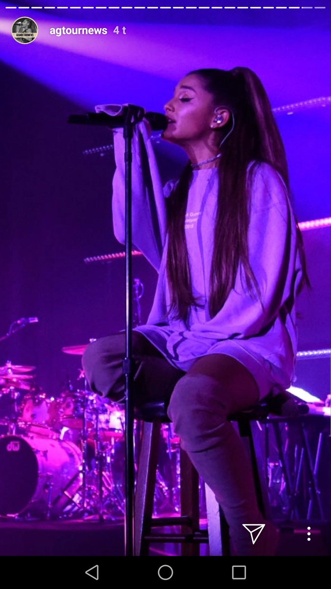 sunoverstad's tweet image. Of.. Can someone talk with me or something? My anxiety is too bad rn 😖