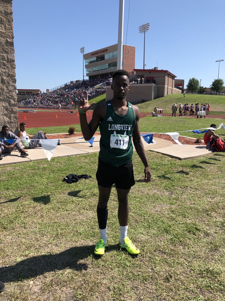 CoachWritt's tweet photo. Congrats to Kyeran Monroe on qualifying for the state track meet in the 200M. https://t.co/uaBFYJRH9U