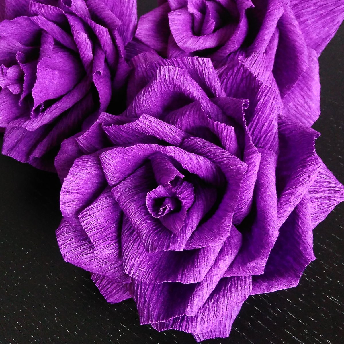 CraftingLife2's tweet photo. Beautiful paper flowers https://t.co/R1WhRcYNZs