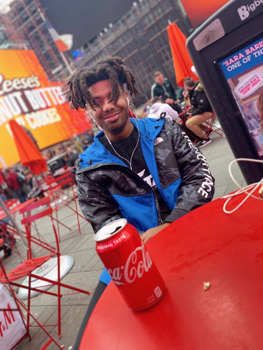 PrezDontCare's tweet image. New York Times 🍎🤩 #STAReverything