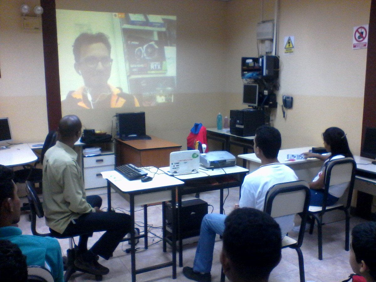 cumanadigital's tweet photo. #Sab27 #FlisolCumana TSU. Jonatha Solorzano @PadawanBlaster con una Videoconferencia sobre Gaming & Cloud Gaming #FLISOL2019 #UNEFA @GCNucleoSucre @fundacitesucre @unefa_ve @cumanadigital https://t.co/RJ4oWFXZzR