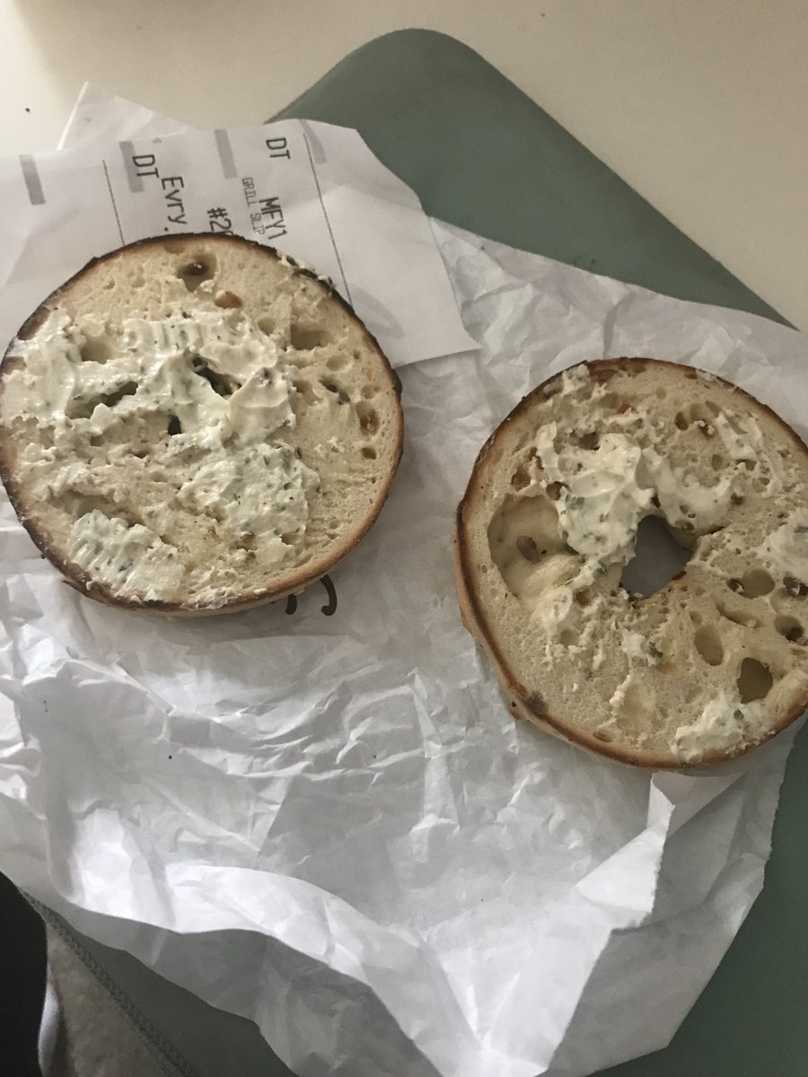 jess_macneil04's tweet photo. Where is my cream cheese @McDonalds #pissed https://t.co/5W9QrBrN7K