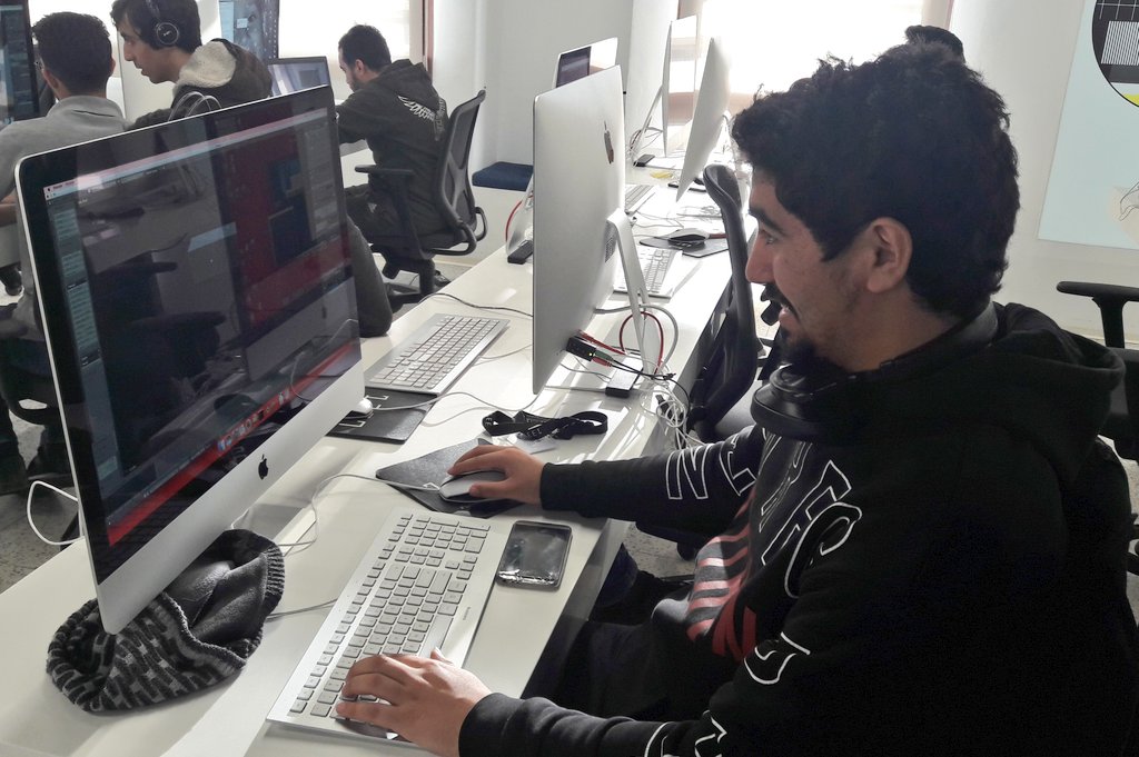 1337_GameDev's tweet image. Few moments from our 3D modeling sessions. @1337FIL