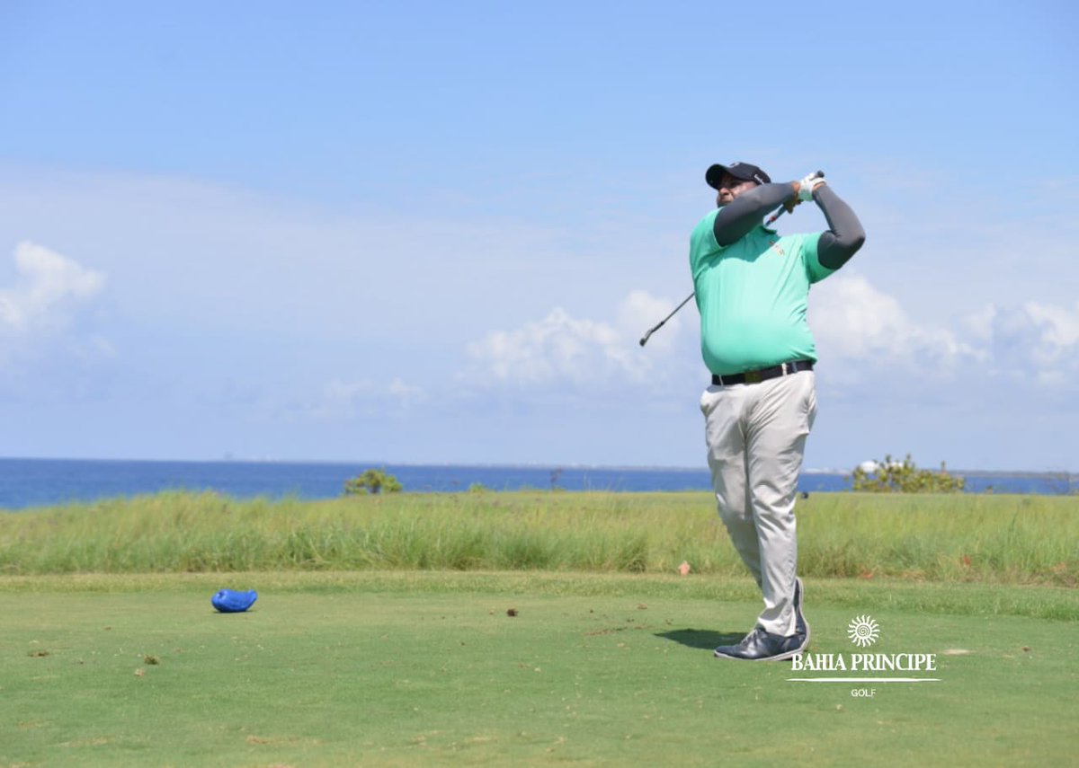 Ocean's 4 Golf tweet media