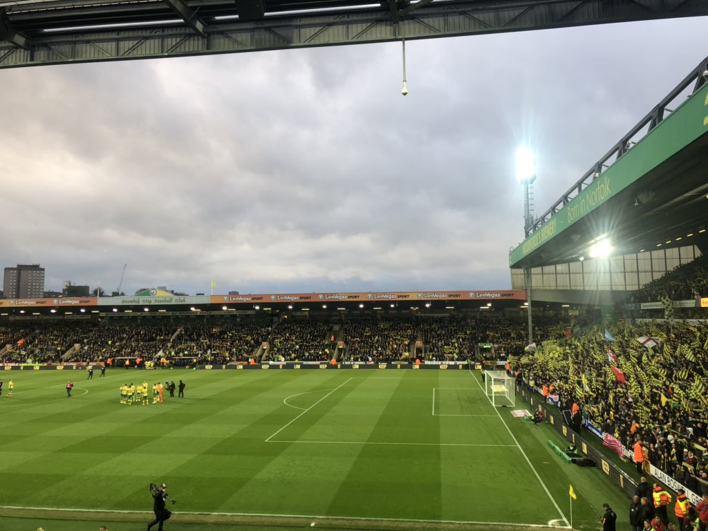 NorwichTories's tweet image. Norwich Conservatives at Carrow Road to cheer on the City. ON THE BALL CITY! #Norwich #NCFC #GreenandYellow #Conservatives