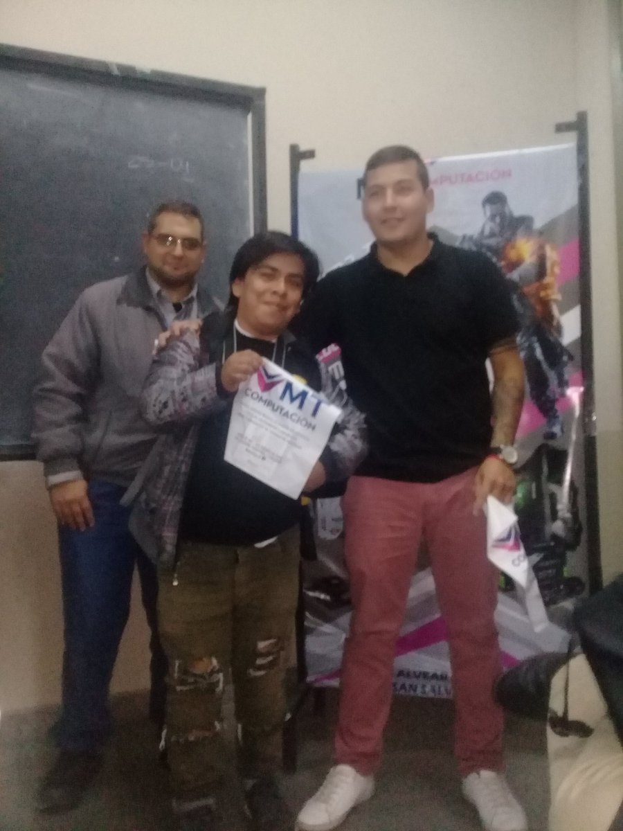 FlisolJ's tweet photo. Entrega de Premios. 
#FLiSolJujuy2019
#15añosdeSoftwareLibre https://t.co/3ZFJMhL9Mu