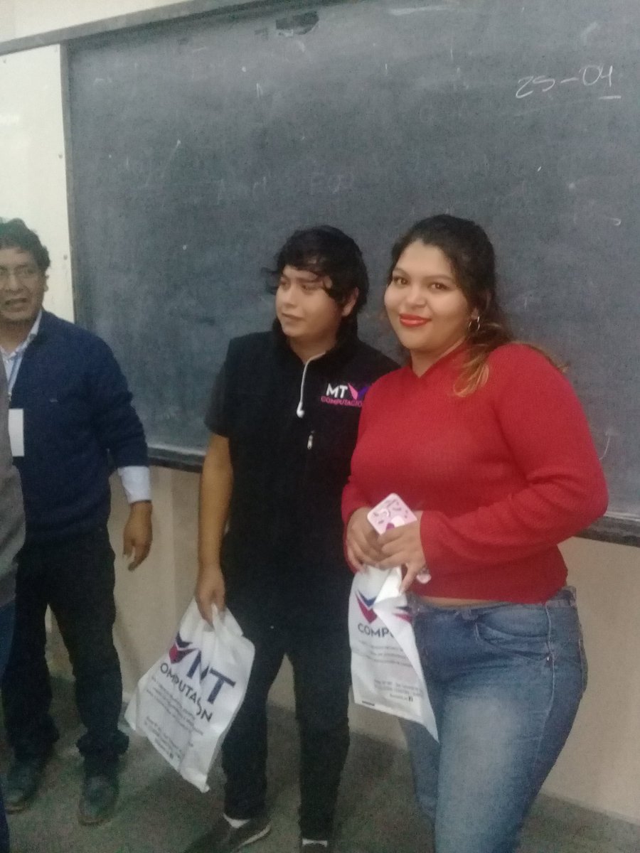 FlisolJ's tweet photo. Entrega de Premios. MT Computacion
#FLiSolJujuy2019
#15añosdeSoftwareLibre https://t.co/m8jrDir8HH