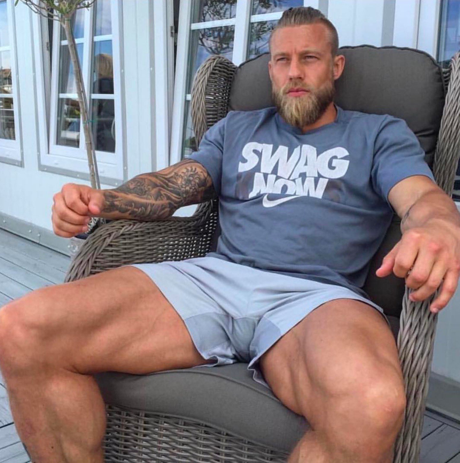 D5MNfdKX4AEWBfT.jpg:large