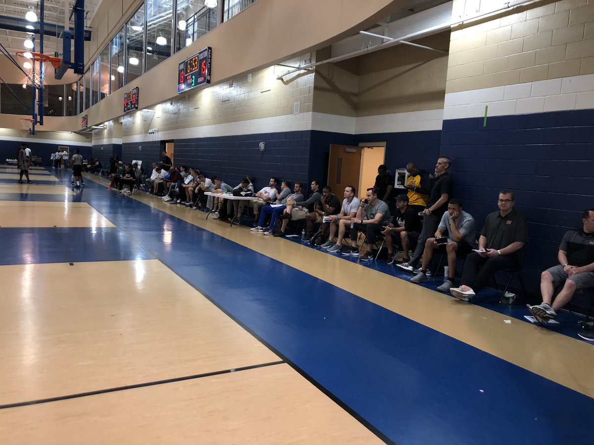 Kennesaw State, Mercer, North Florida, App State, Army, Stetson, The Citadel, ETSU, Lipscomb, Murray State, Gardner-Webb and others are lined up to watch <a href="/TeamForrest_AAU/">Team Forrest AAU/Coach Woods/Coach Mike</a> take on <a href="/teammoam/">Man On A Mission</a> here at the #OTRSweet16.

@CoachMHicks