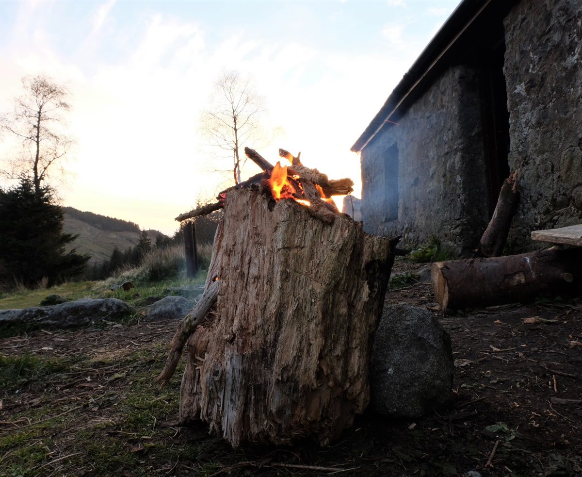 bounce_steven's tweet photo. A night in the wilderness. #sweedishcandle #bothy #scotland https://t.co/Uc8c3SLtjq