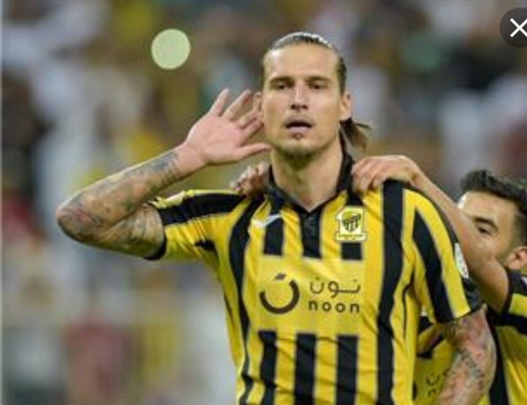 5saleh3's tweet photo. من تتوقع يفوز في النهائي 
الاتحاد ريتويت🔄
التعاون مفضلة ♥️
#الاتحاد_النصر https://t.co/r39RtwGLBQ