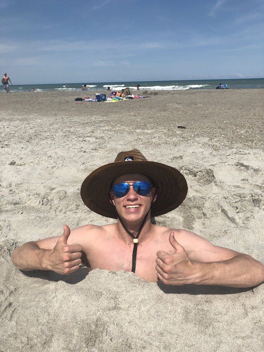 LVDECA's tweet photo. Ready to win some DECA glass #DECAICDC #Orlando #LVDECA https://t.co/xKACiSnVQq