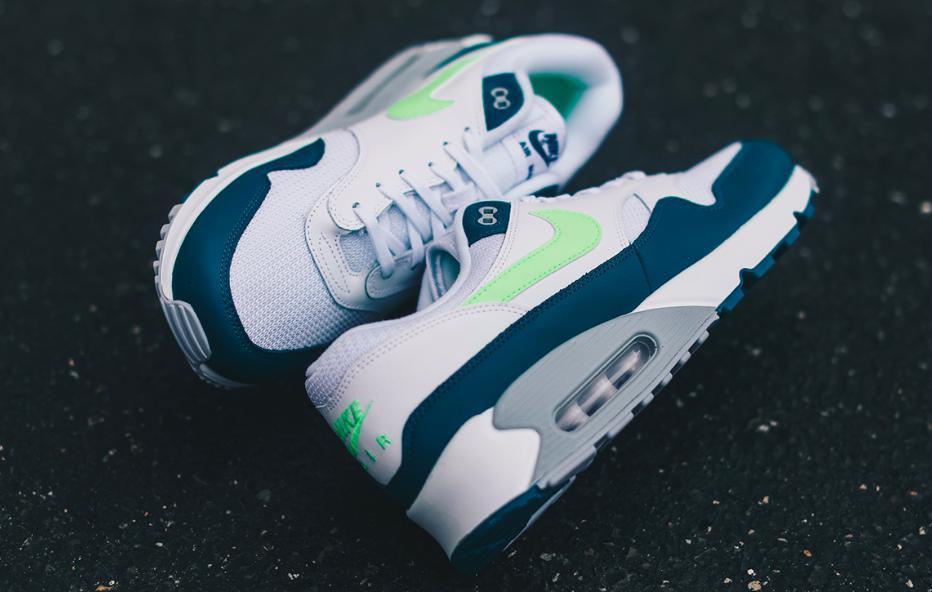 sneakersteal's tweet image. NIKE AIR MAX 90/1 “LIME BLAST” $71.99 FREE SHIPPING sneakersteal.com/2019/04/27/nik…
