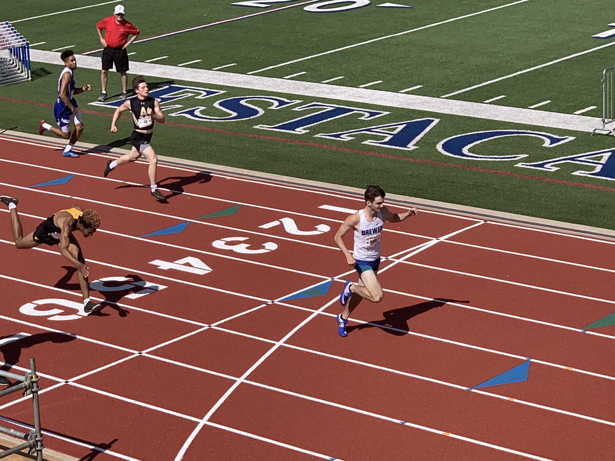 doc235AT's tweet photo. It’s a great day to be a Brewer Bear! The boys really gave it their all and made us all proud at the regional track meet this weekend! Let’s also hear it for Travis Bradley, winning first place in the 300 hurdles and moving forward to the State Meet! #GRIT @wsisdschools @SGATAD https://t.co/NooIzmdaKT