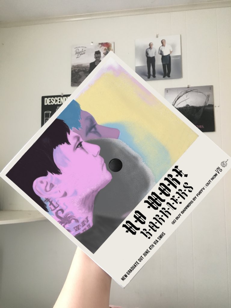 Gretchenkinna's tweet image. Here’s to the start of a new arc. Since I was little I’ve loved art music &amp;amp; comics. As I grew up you and many others helped me in dark times. Today it’s official. I am a art school student going for my AA in making comicx! Thank you it be hell without you! #dcad #gway #FIATFV