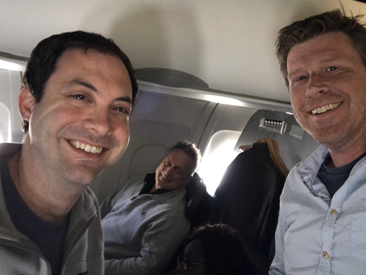 d_a_howell's tweet image. While on our @United flight we triggered our robotic @LCO_Global telescopes to follow a @NASASwift #kilonova candidate, downloaded the data, analyzed it, did peer review with our colleague Jeff Cooke on the same flight &amp;amp; issued a GCN report. It is like a budget @SOFIAtelescope.