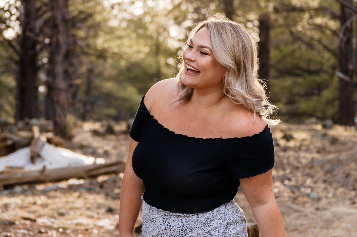 lliibbbyy's tweet image. I’ll be a college grad in 2 weeks!!! #WomenInSTEM