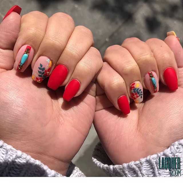 LacquerRoomNYC's tweet image. Nothing like a summer red ❤️ @opi 
#CocaColaRed
#LacquerRoom bit.ly/2DAlNZO