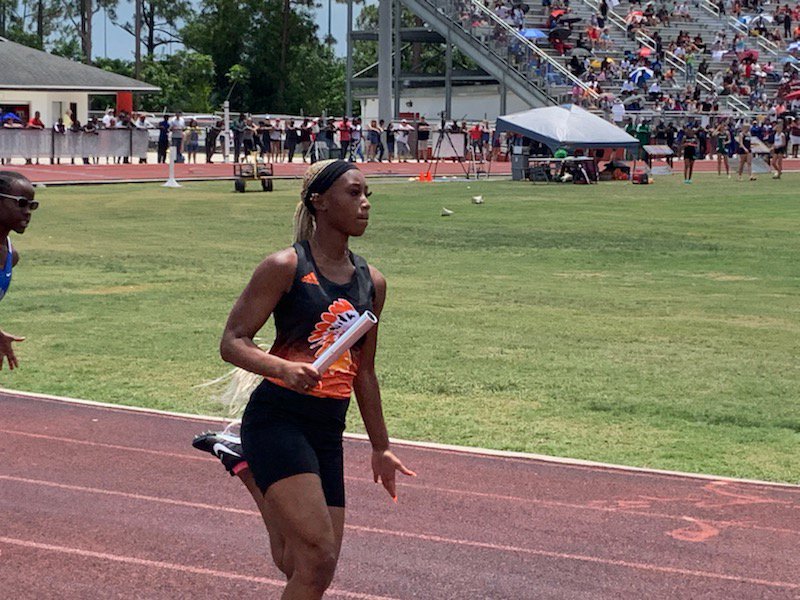 CarolCitySr1's tweet image. Chiefs in action county-wide!  Academics, Activities, &amp;amp; Athletics
#District1inAction 
#CommunityResourceFair 
#TrackMeet
#FSA/EOC Saturday School Camp
#OneTeam#OneGoal#NoLimits 
🧡🖤🧡🖤🧡🖤🧡🖤