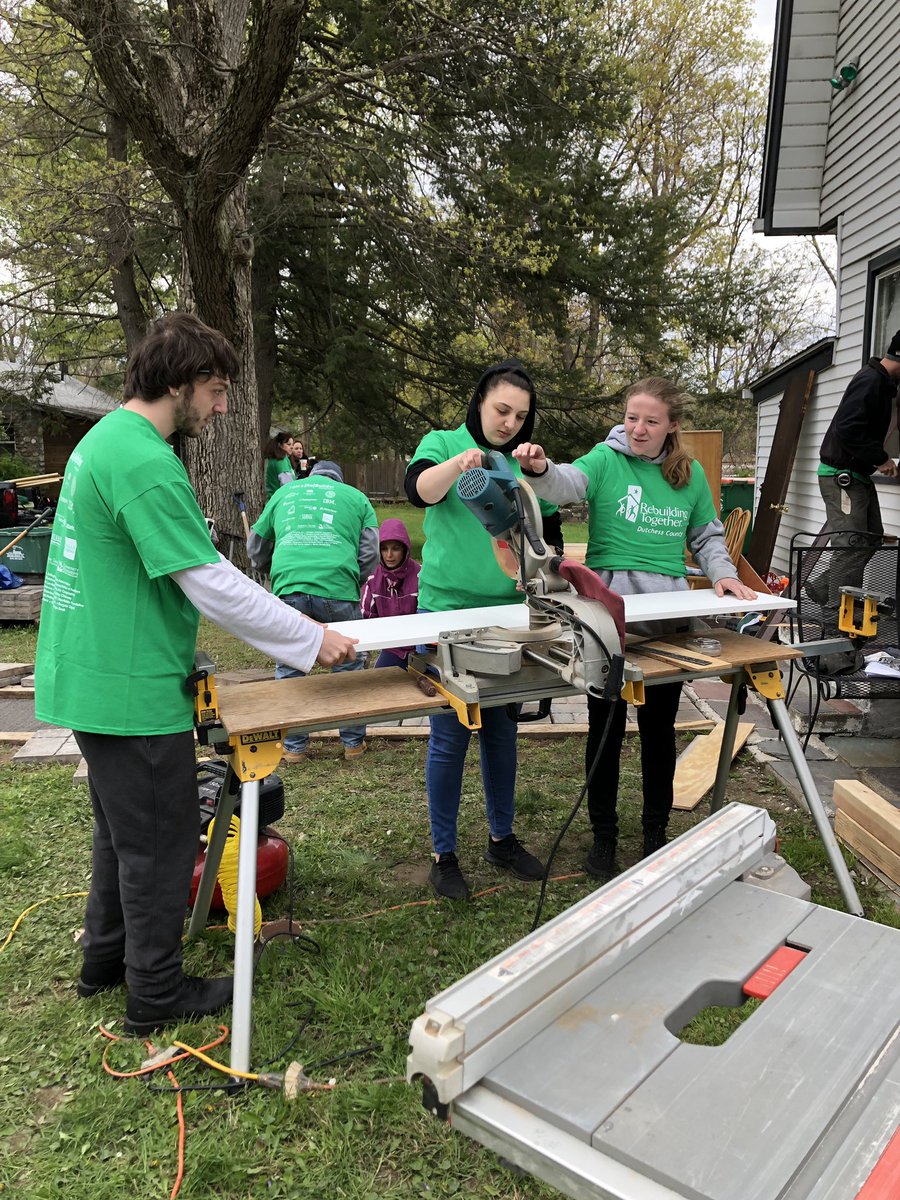 Teamwork makes the dream work with power tools!  OV Seniors cutting PVC board at Rebuilding Together Dutchess County #ovfamily <a href="/WCSDEmpowers/">WCSDEmpowers</a> <a href="/RebldgTogthr/">Rebuilding Together</a>