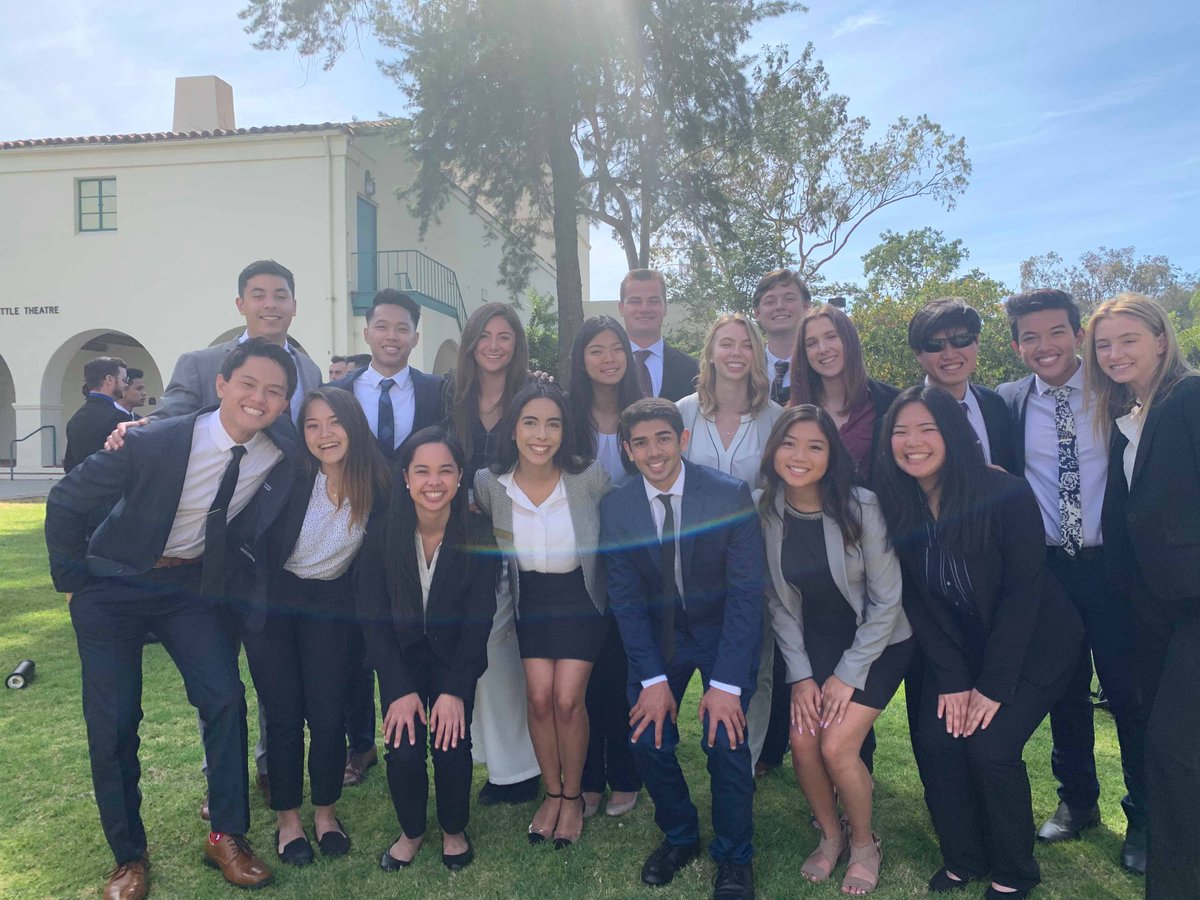 dsp_iotapi's tweet image. The Iota Pi Chapter of Delta Sigma Pi would like to formally congratulate the Gamma Omicron pledge class! 🥳🥳🥳

Welcome to the brotherhood Gamma Omicron! Shoutout to our Vice President Pledge Education, Alexis Juarez for all of her hard work this Spring 2019 semester! 💜💛