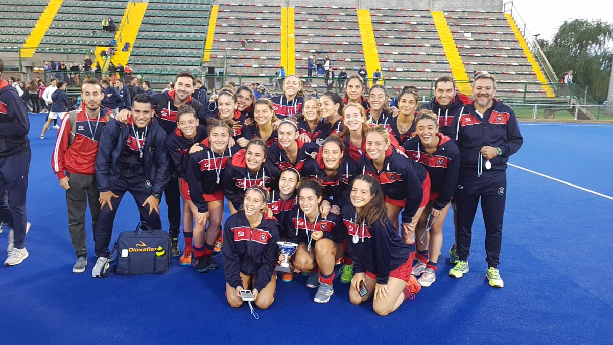 pablo_musso's tweet photo. 🔴#ArgSub21 DAMAS
👉Córdoba Subcampeón 👇
En el partido terminaron 2-2 ante Buenos Aires y en los shoot out cayeron 2-3.
🏑 Julieta Jankunas goleadora del torneo con 8 goles.
🏑 Victoria Miranda mejor jugadora de la final https://t.co/yA3pf8AuDU