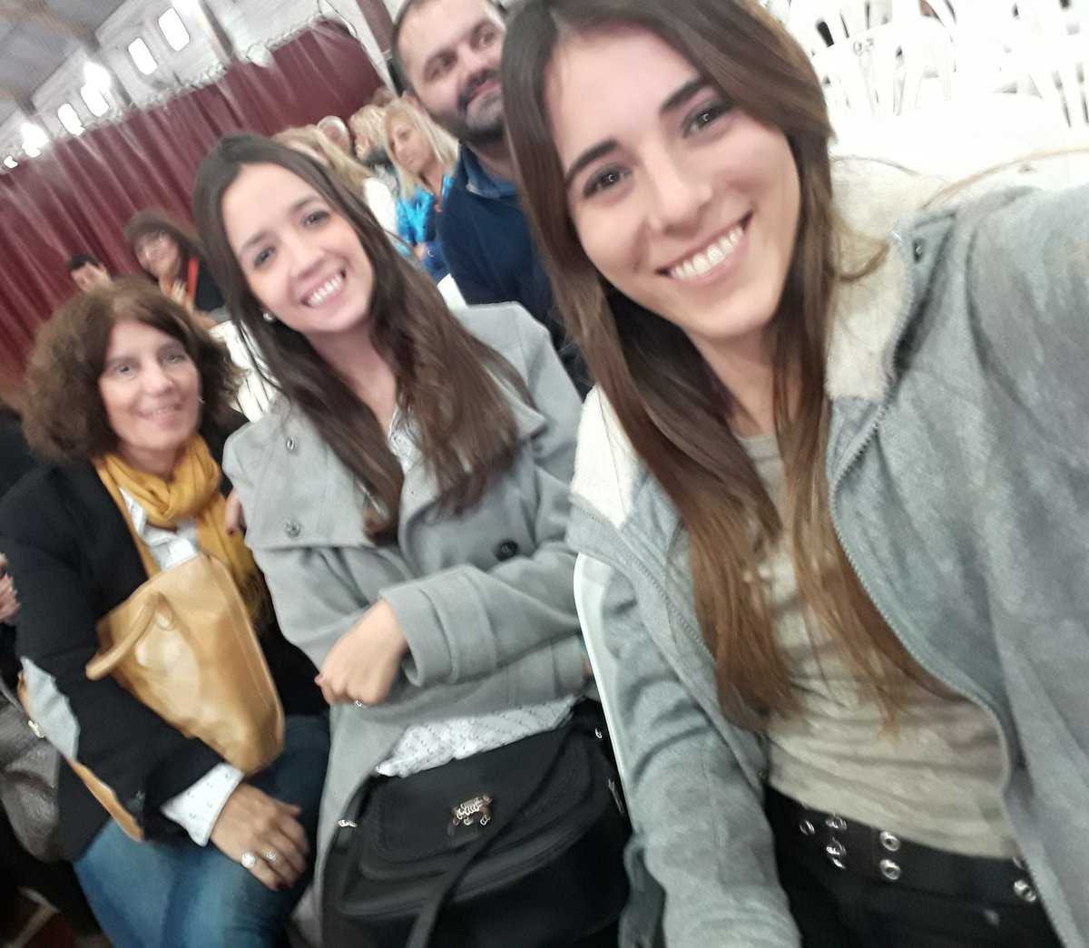 HOY| Mesa Educativa Distrital en Lanús. Educación es prioridad.
#CadaDíaCuenta