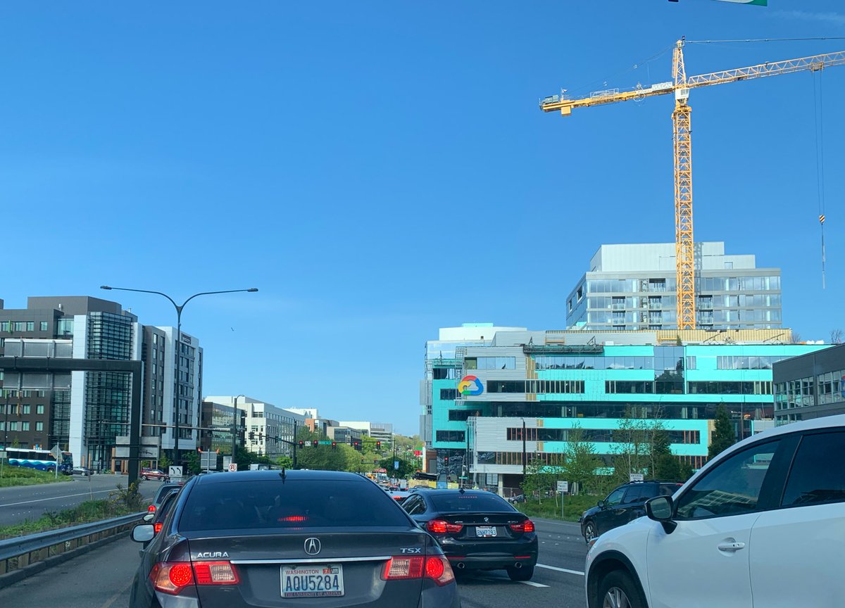 jeetum's tweet image. Here’s the crane that collapsed as of yesterday on top of Google building... #cranecollapse