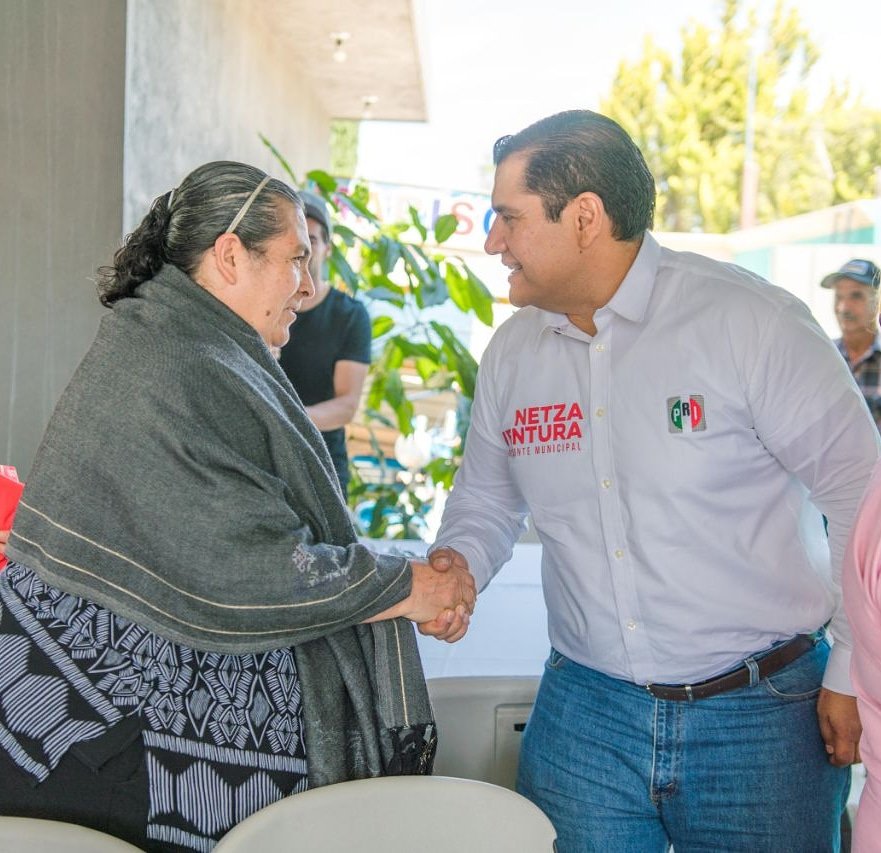 netzaventura's tweet photo. Gracias a la gente por su buen trato y por la forma en que me reciben cada día. Estoy convencido de recuperar su confianza y ser un buen Alcalde. #RecuperemosAgs https://t.co/6nuv9zJKR4