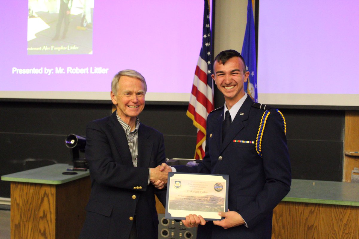 Congratulations to everyone who won awards this Thursday! See the link below for photos. 
photos.app.goo.gl/bV9RbM3rUfiHa9…