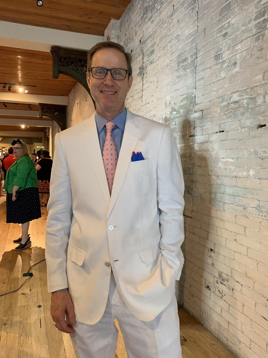 timwalshoxford's tweet photo. The @UKAgriculture Call to the Post Derby Bash is always a great time. I’m happy to support student scholarships. @kentuckyalumni @universityofky #whitelinen #derbyseason https://t.co/MtITpZLxdp