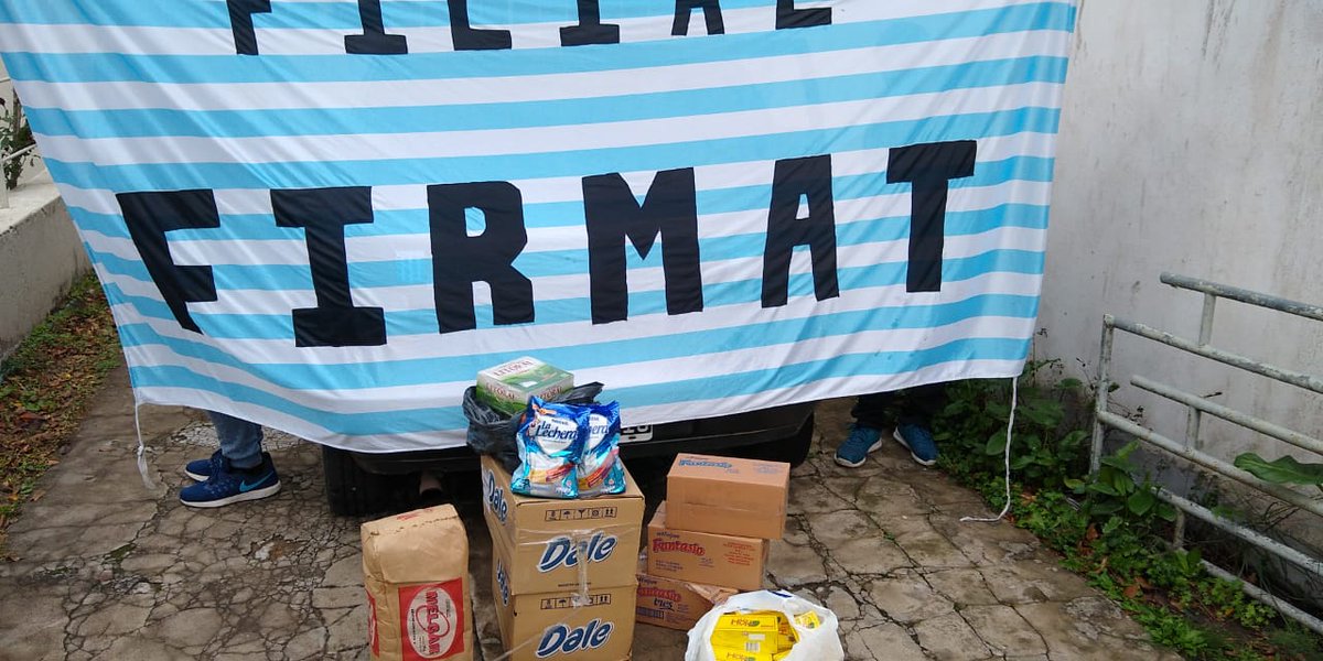 Hoy entregamos alimentos para que varios chicos de la ciudad puedan tener una merienda!!!!!!!!!!